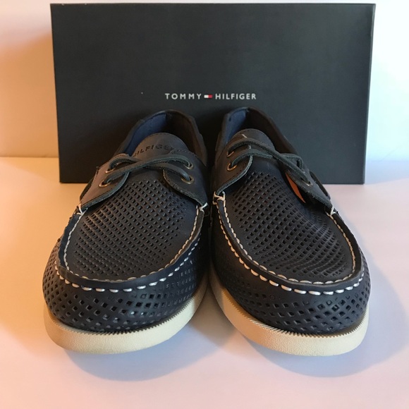 Tommy Hilfiger  Perforated Boat Shoes Men's SZ 10 - Picture 3 of 8